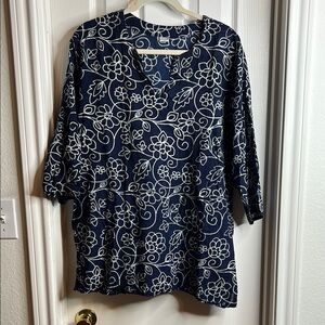 Navy and White 3/4 Sleeve Boxy Blouse